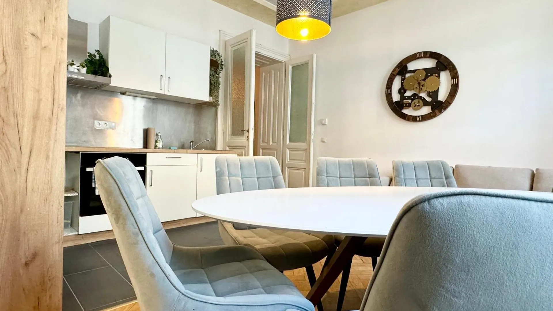 Premium Apartment Located At The Famous Vienna Kutschkermarkt