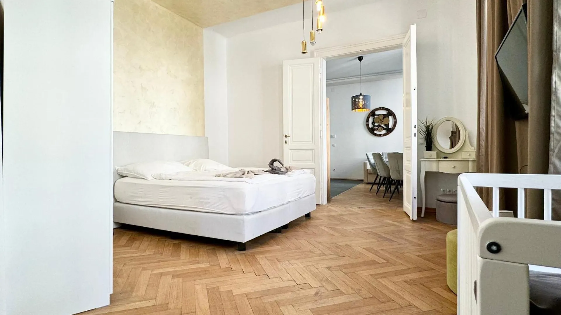Premium Apartment Located At The Famous Vienna Kutschkermarkt 0*,