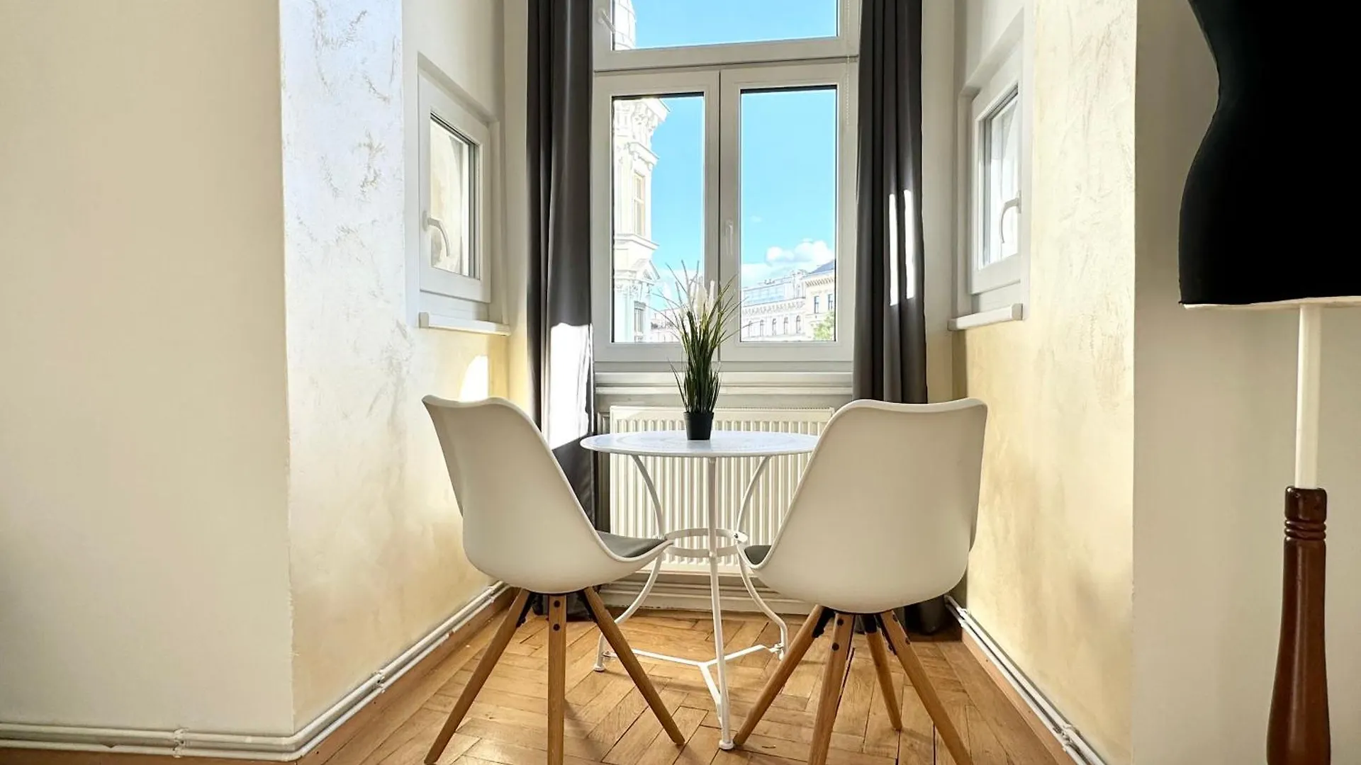 Premium Apartment Located At The Famous Vienna Kutschkermarkt